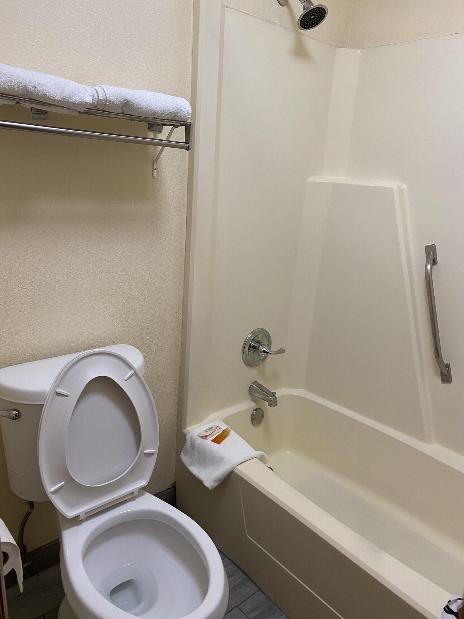 Americas Best Value Inn 17/19