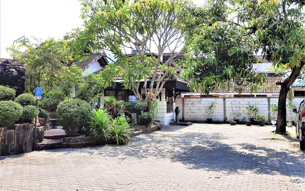 Hotel Perdana by ZUZU 58/65