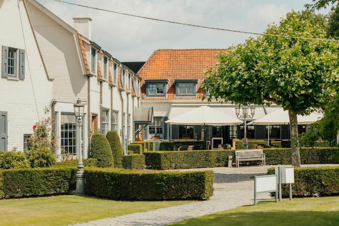Auberge Du Pecheur 10/11