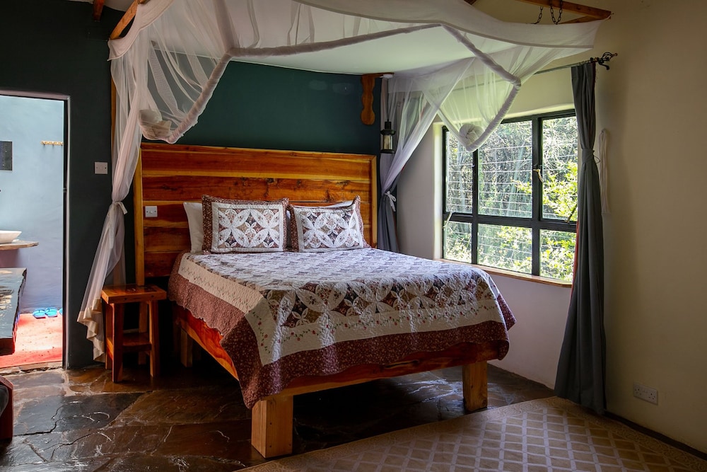 Punda Milias Camp Nakuru 17/50