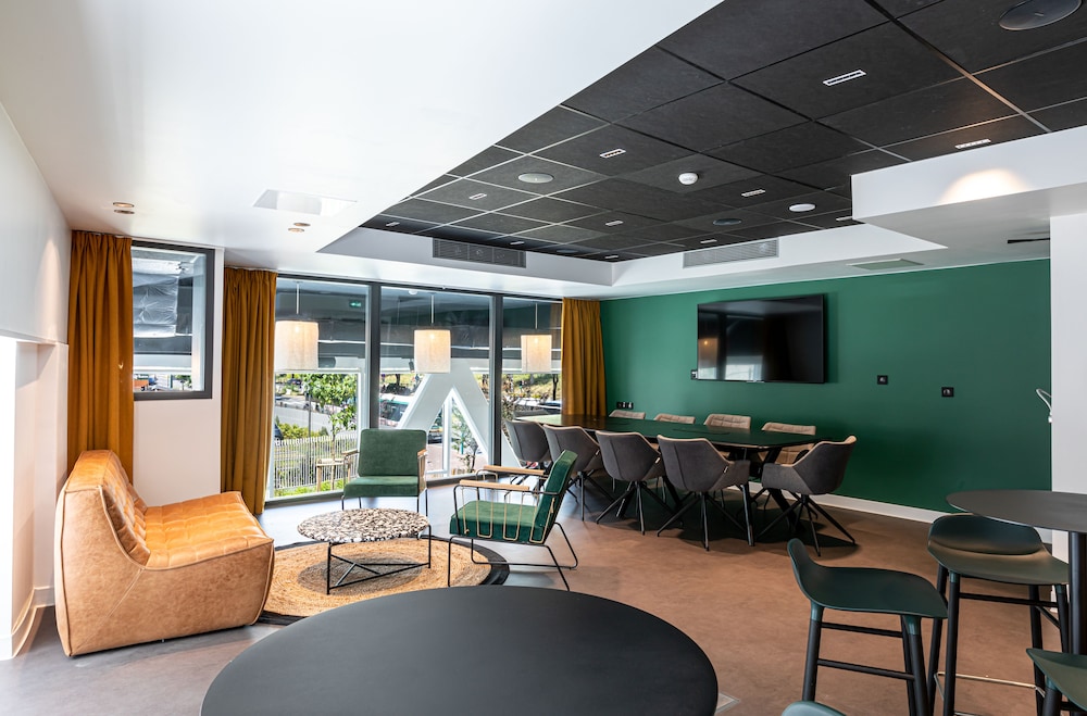 Best Western M Treize Paris Asnieres 39/44
