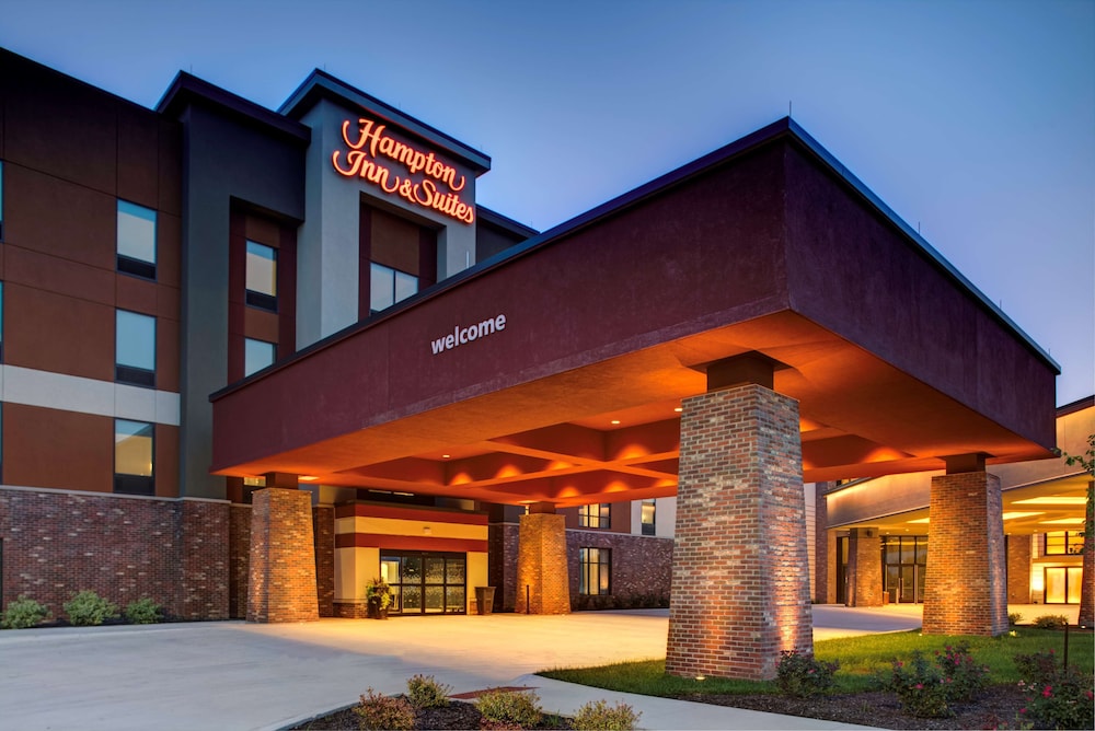 Hampton Inn Suites Pittsburg Ks 5/43