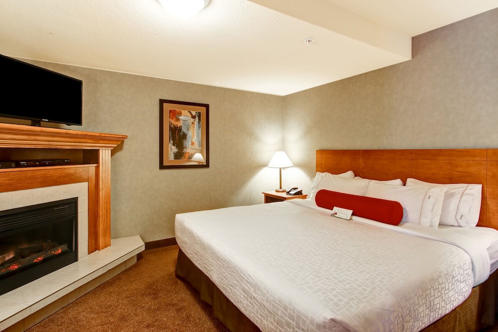 Ramada by Wyndham Ponoka 12/39