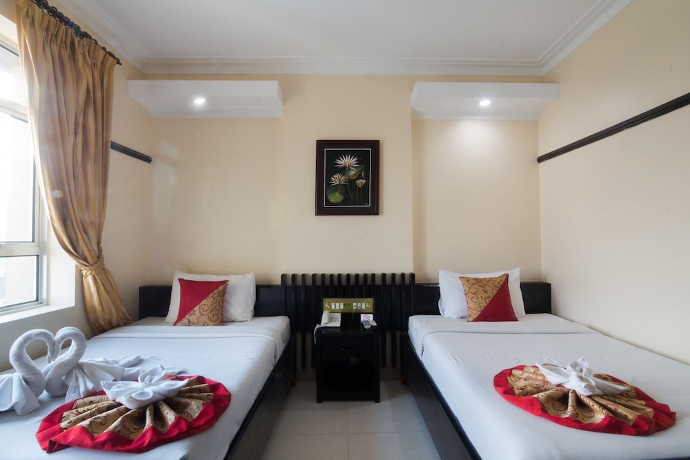 SALITA HOTEL 30/75