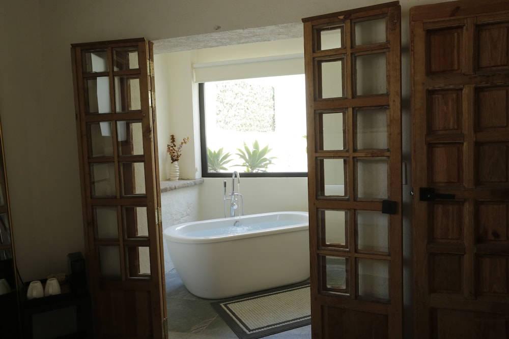 Orchid House San Miguel de Allende 30/50