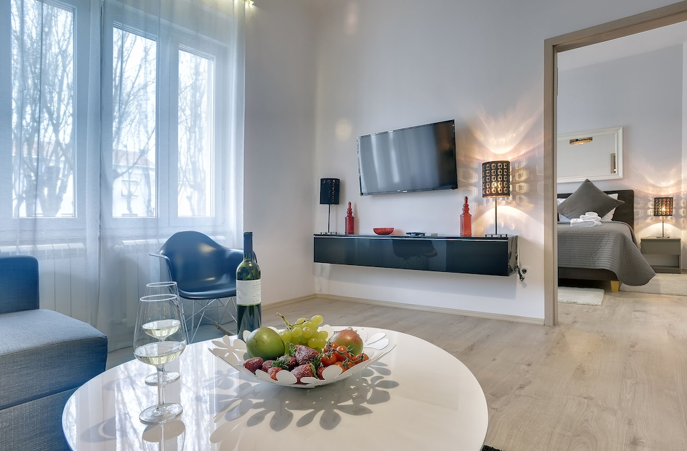D&A Center Apartments 36/43