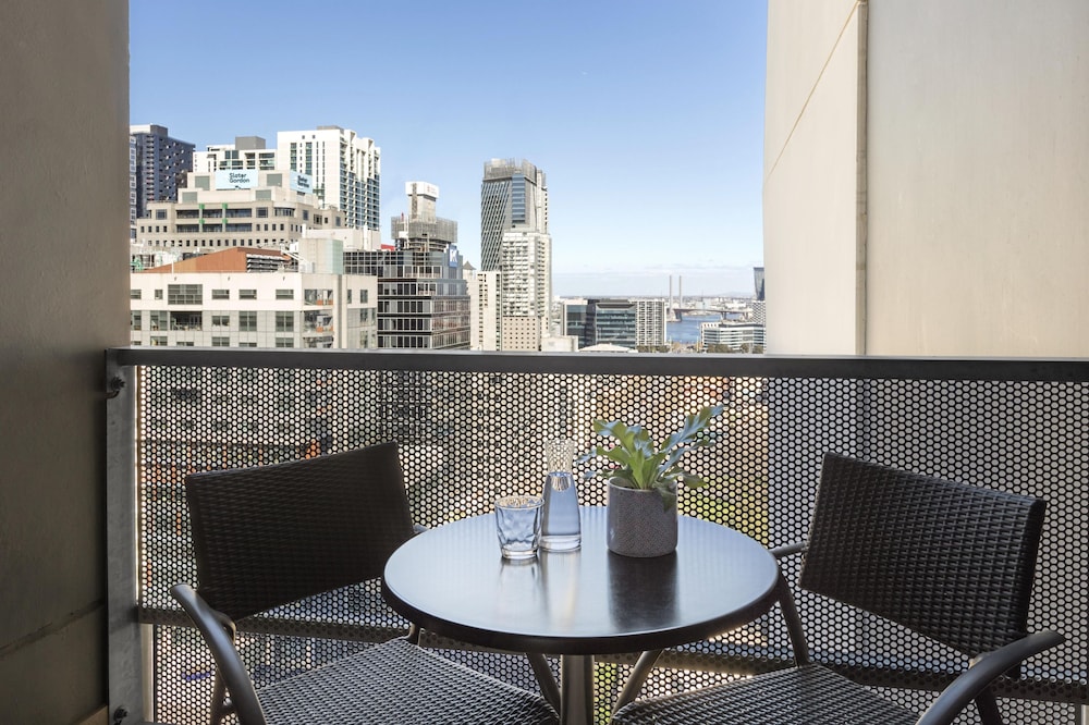 Oaks Melbourne on William Suites 37/50