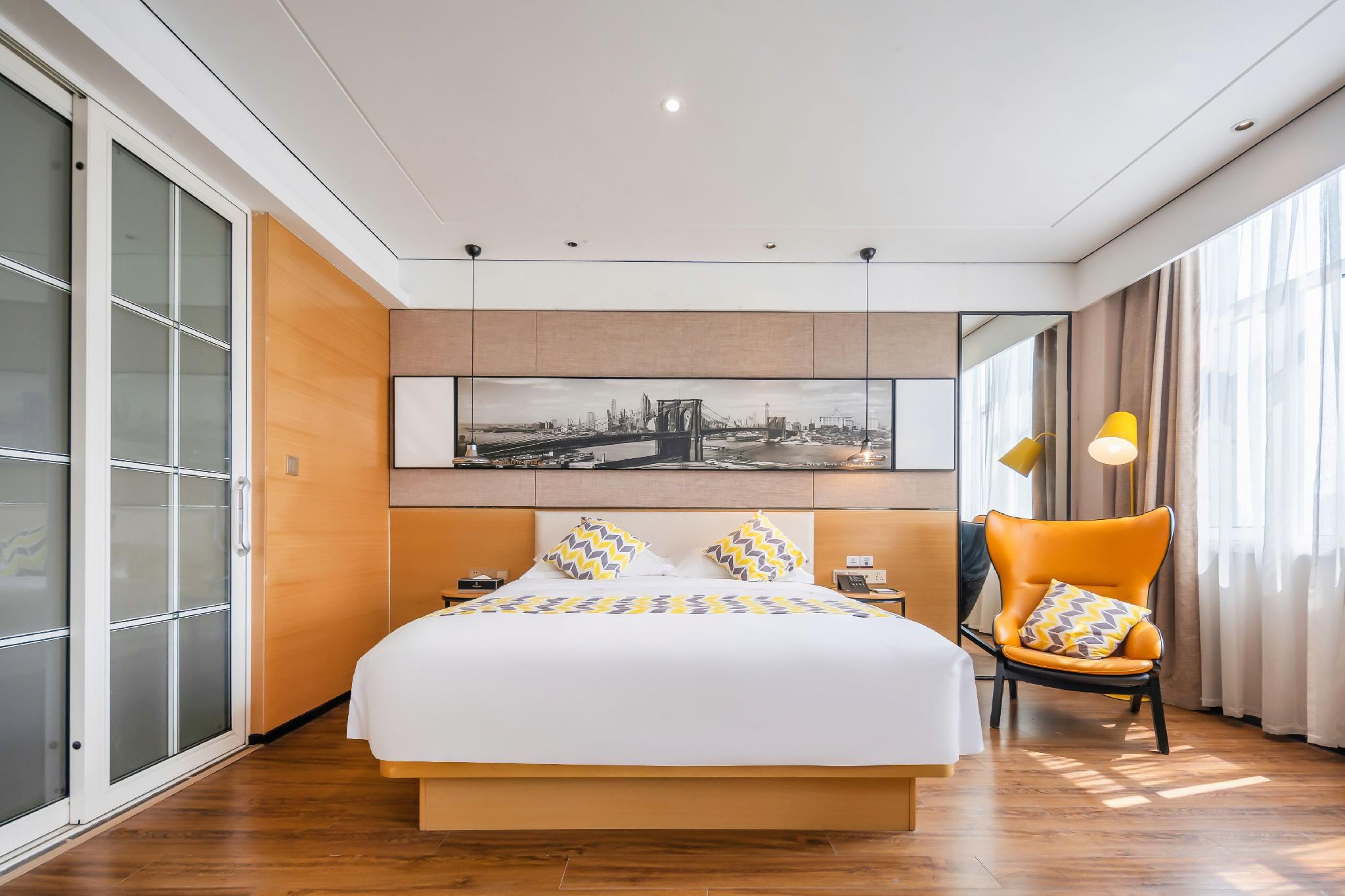 Jiayi Hotel (Heze Danyang Overpass) 12/27