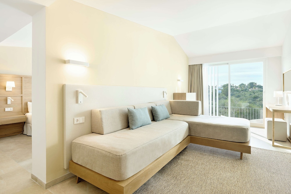 Iberostar Waves Cala Domingos 5/49