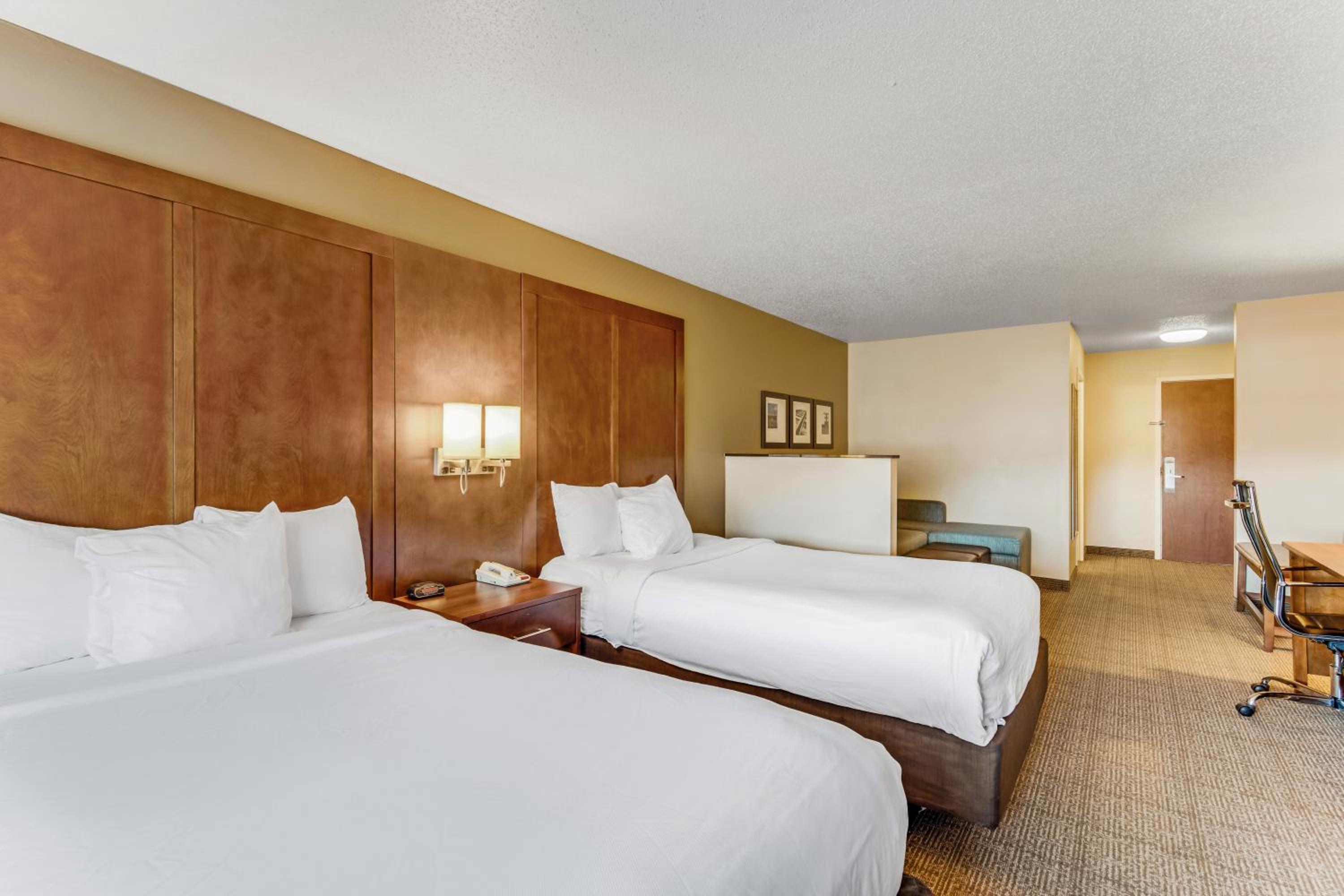 Room, 2 Double Beds, Accessible, Comfort Suites Huntsville MidCity District at Research Park 9/10