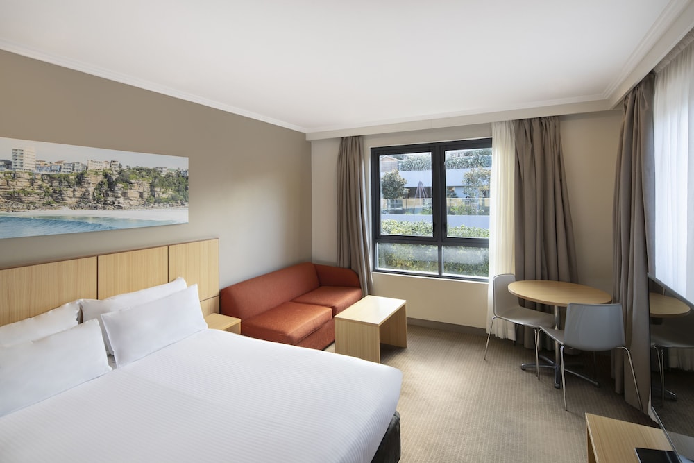 Mercure Newcastle 10/50