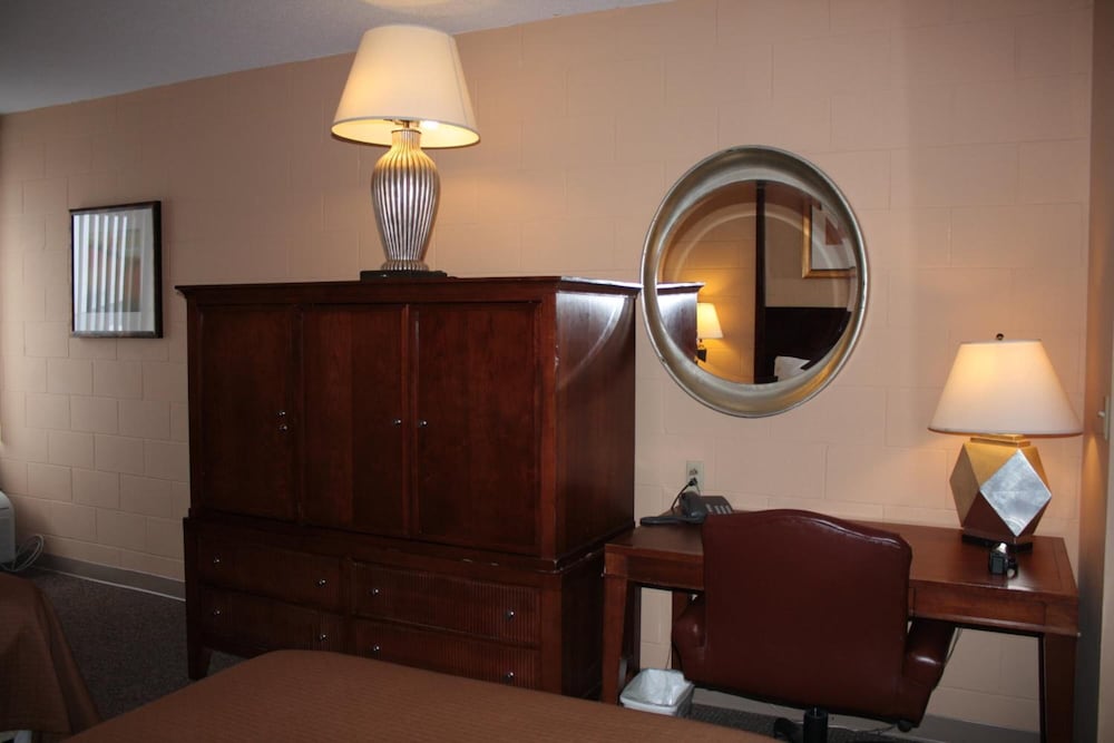 Sunlac Inn 7/24