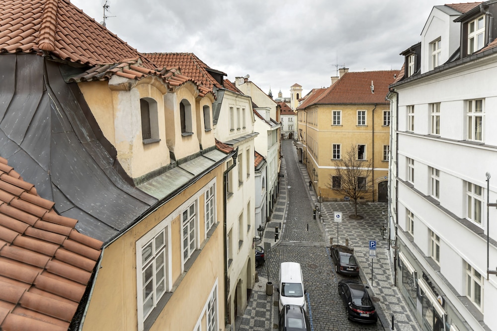 Old Town Aparthotel Michalska 4/75