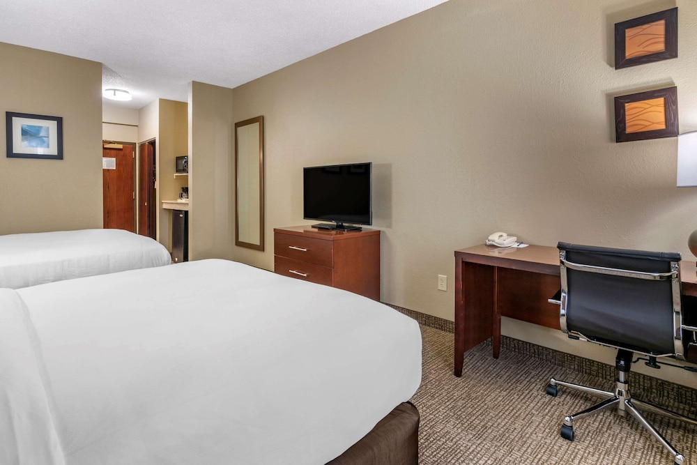 Comfort Inn & Suites St. Louis O Fallon 11/34