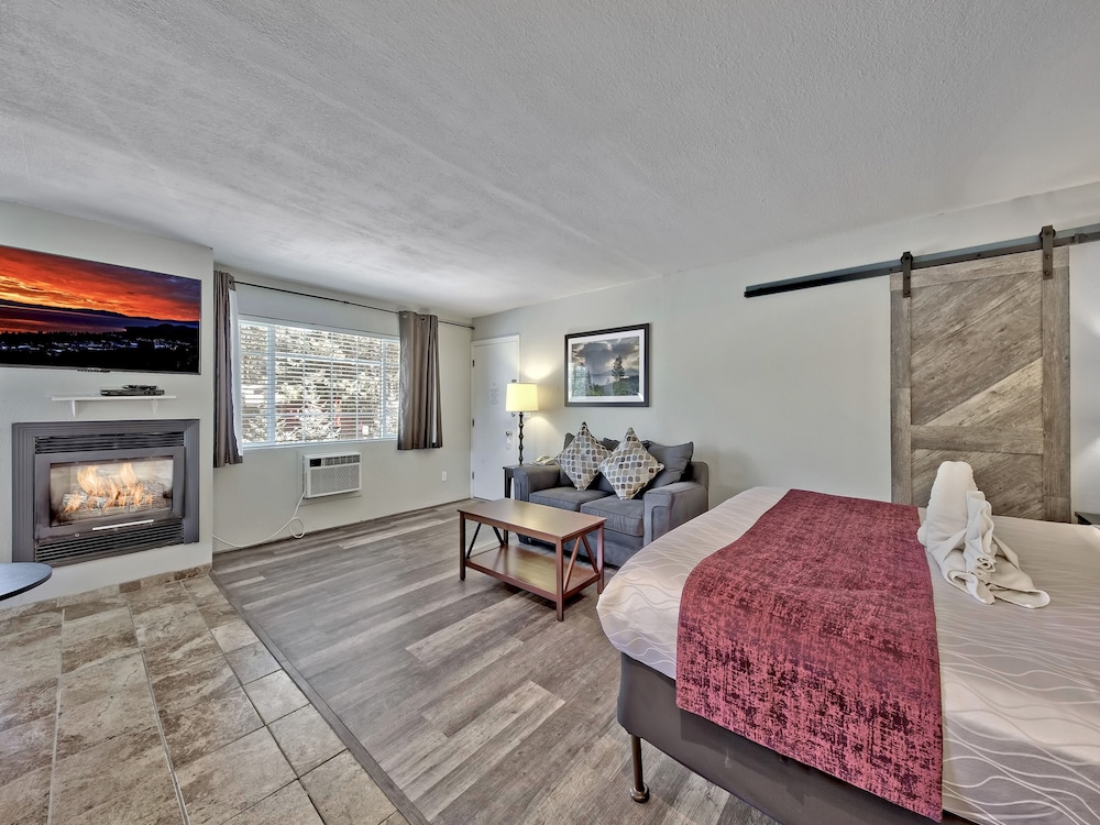 Heavenly Inn Lake Tahoe 13/43