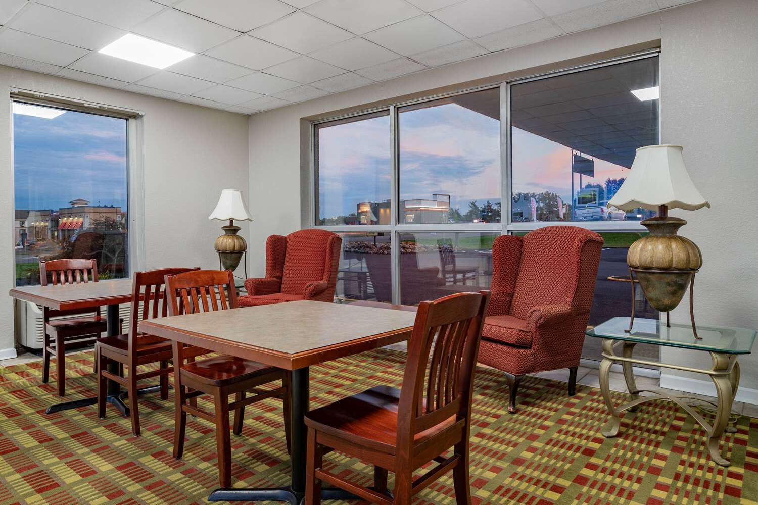 Days Inn By Wyndham Cambridge 29/41
