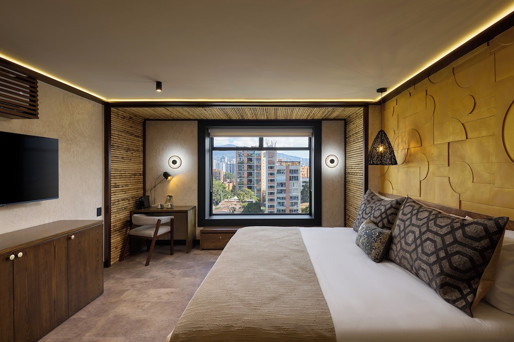 Golden Valley Hotel 33/50