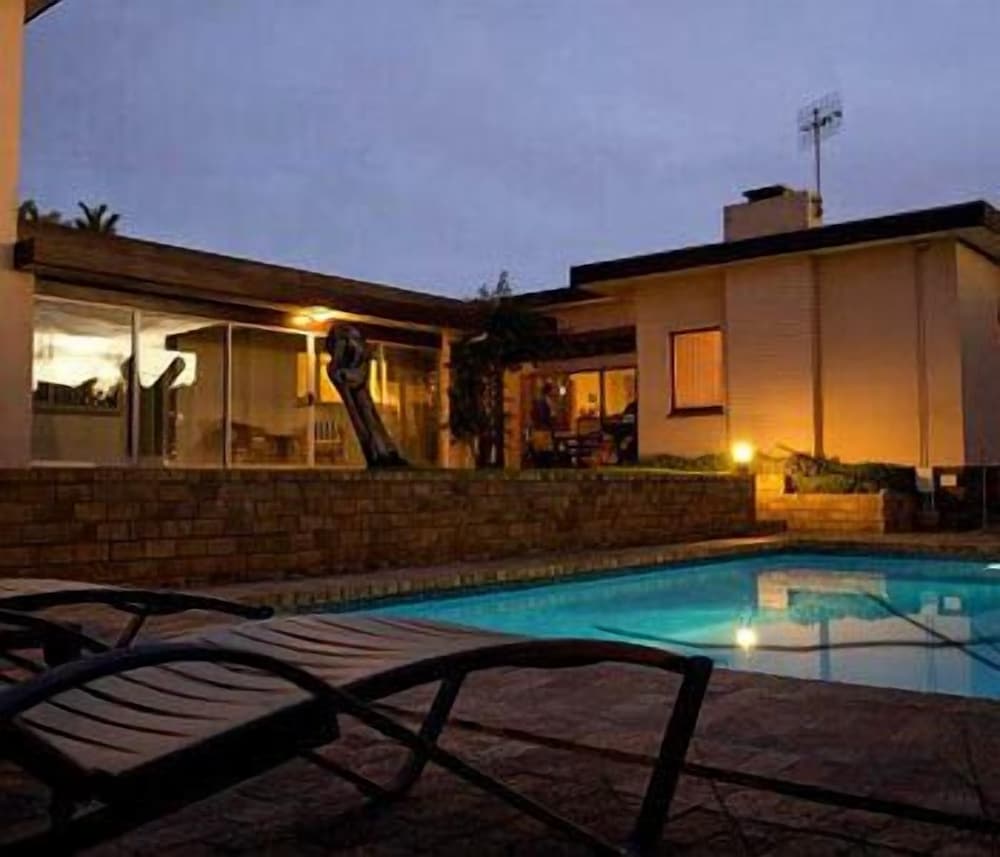 Hajos Lodge and Tours 3/50