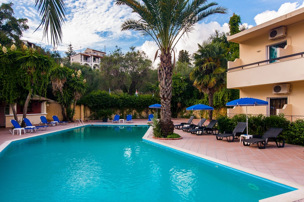 Ipsos Di Mare - Adults Only 38/41