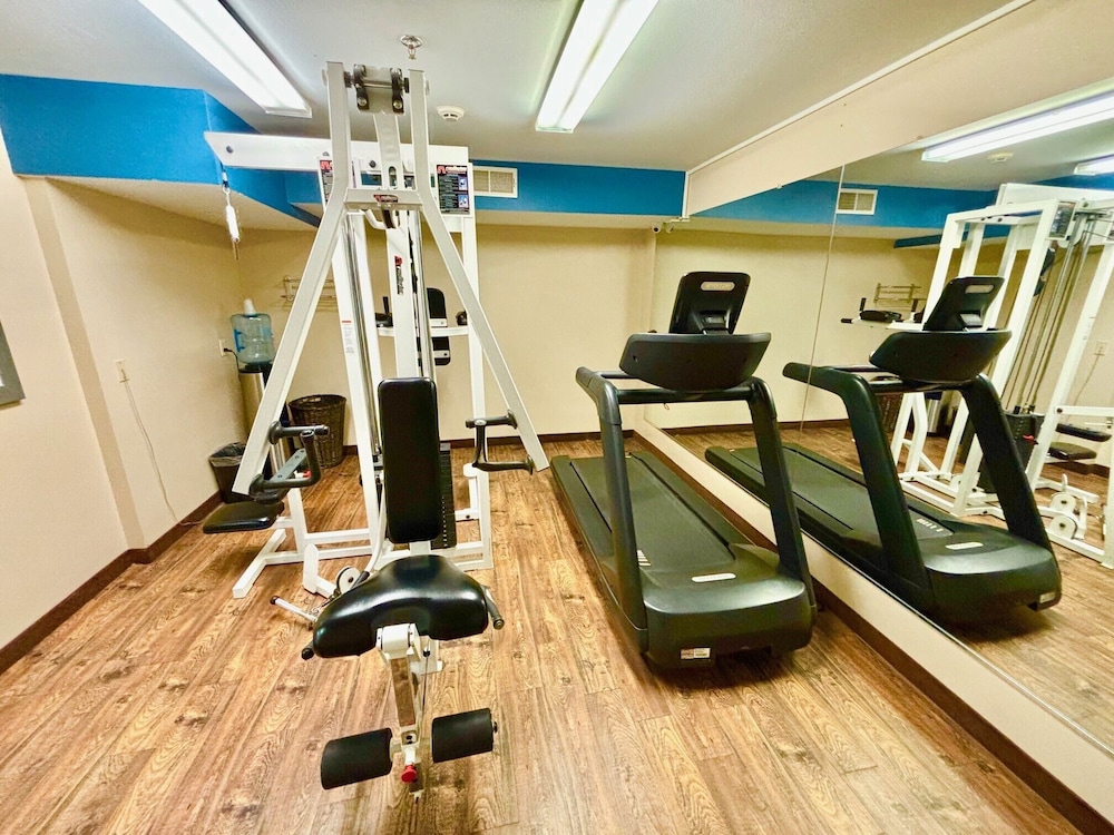 Baymont By Wyndham Farmington 25/41
