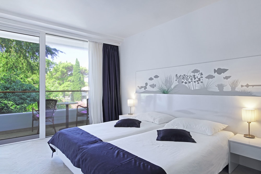 Hotel Cavtat 29/68