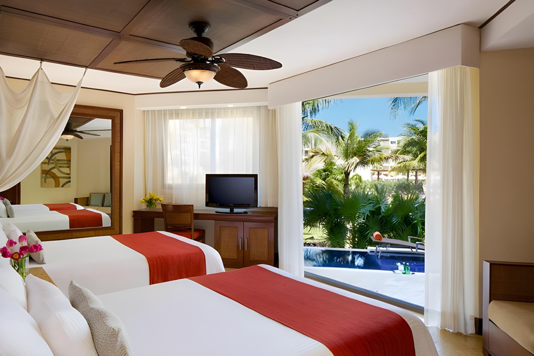 Premium, Deluxe, Double Bed, Plunge Pool