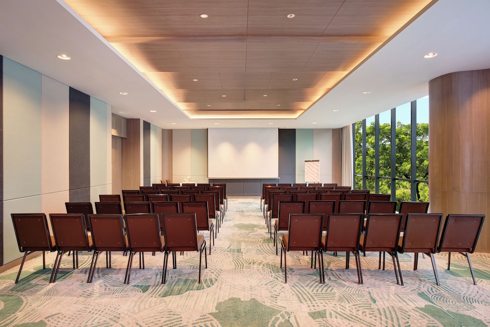 ibis Styles Serpong BSD City 32/49