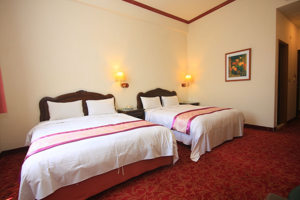 East Commercial Affairs Hotel 20/37