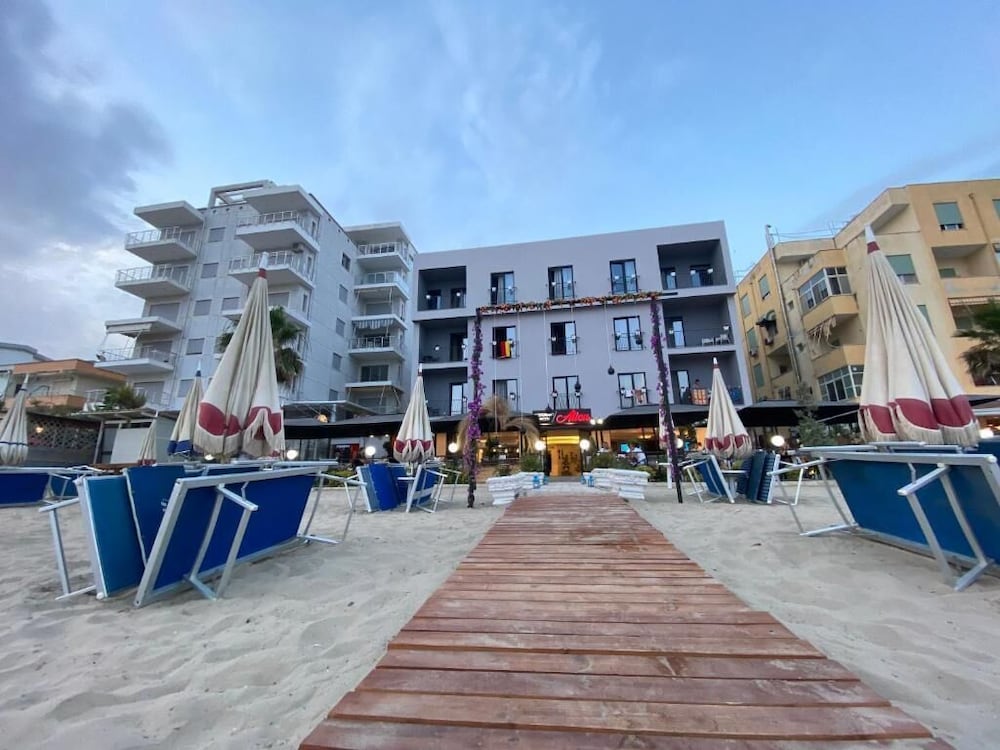 Hotel Alion 35/48