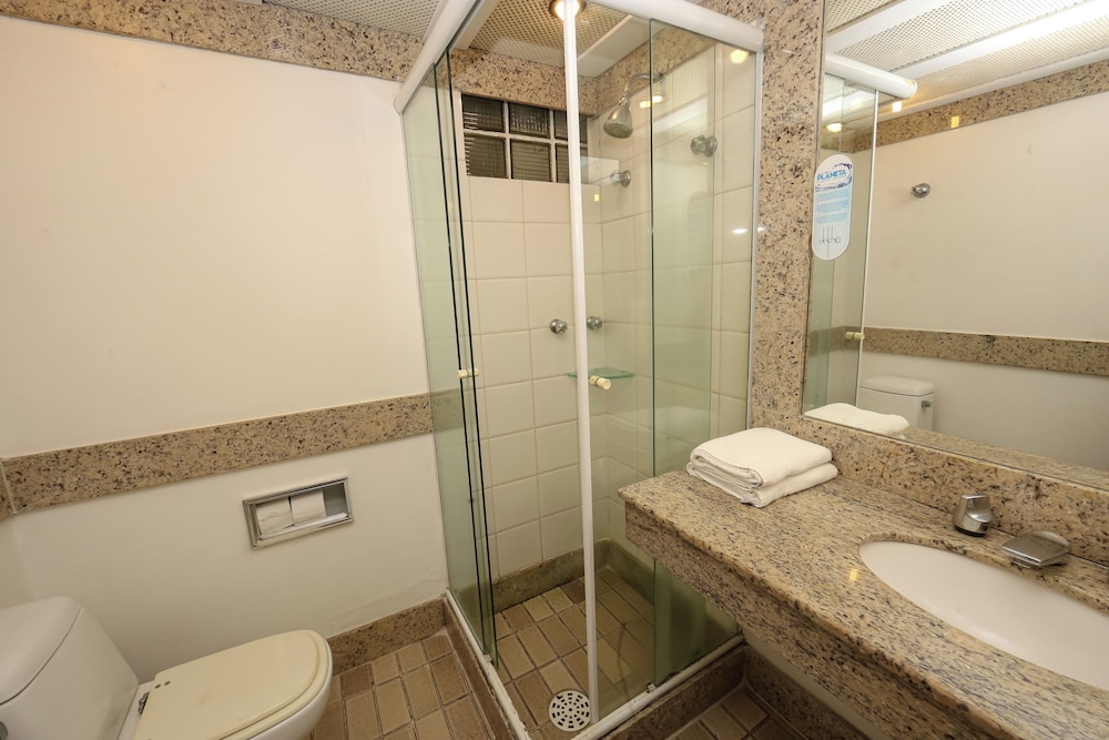 DELPHIN HOTEL 44/47