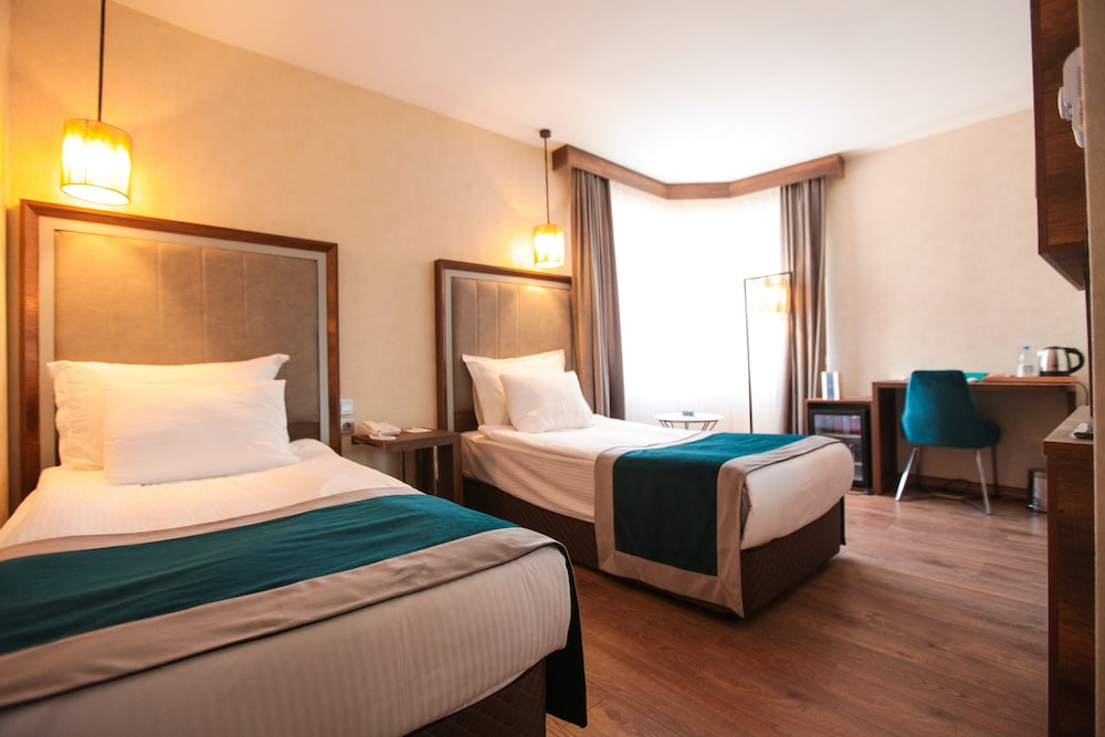 The Life Hotel & Spa 14/71