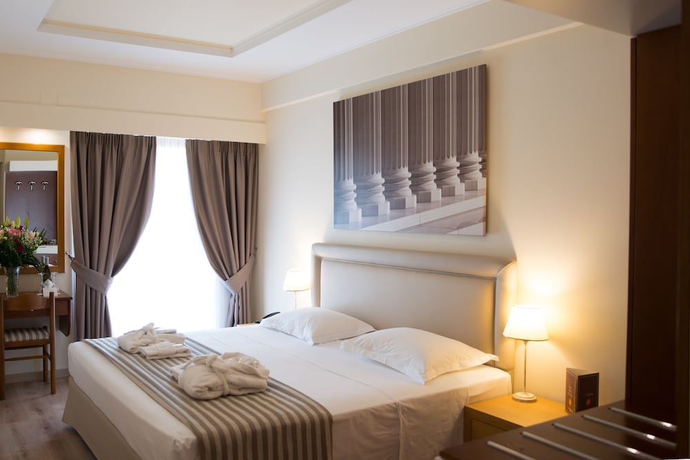 Athens Cypria Hotel 15/47