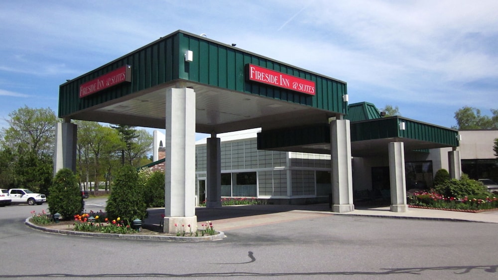 Fireside Inn Suites Portland Formerly Holiday Inn Portland West in PORTLAND - ME