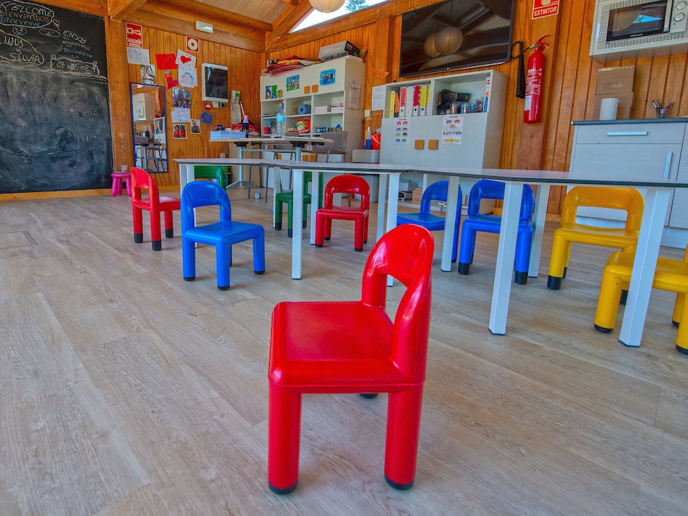 Fuengirola Beach Aparthotel 40/48