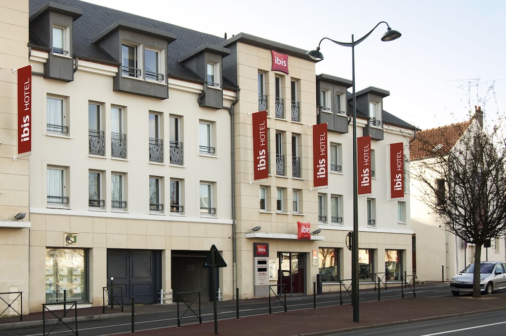 Ibis Etampes 66/69