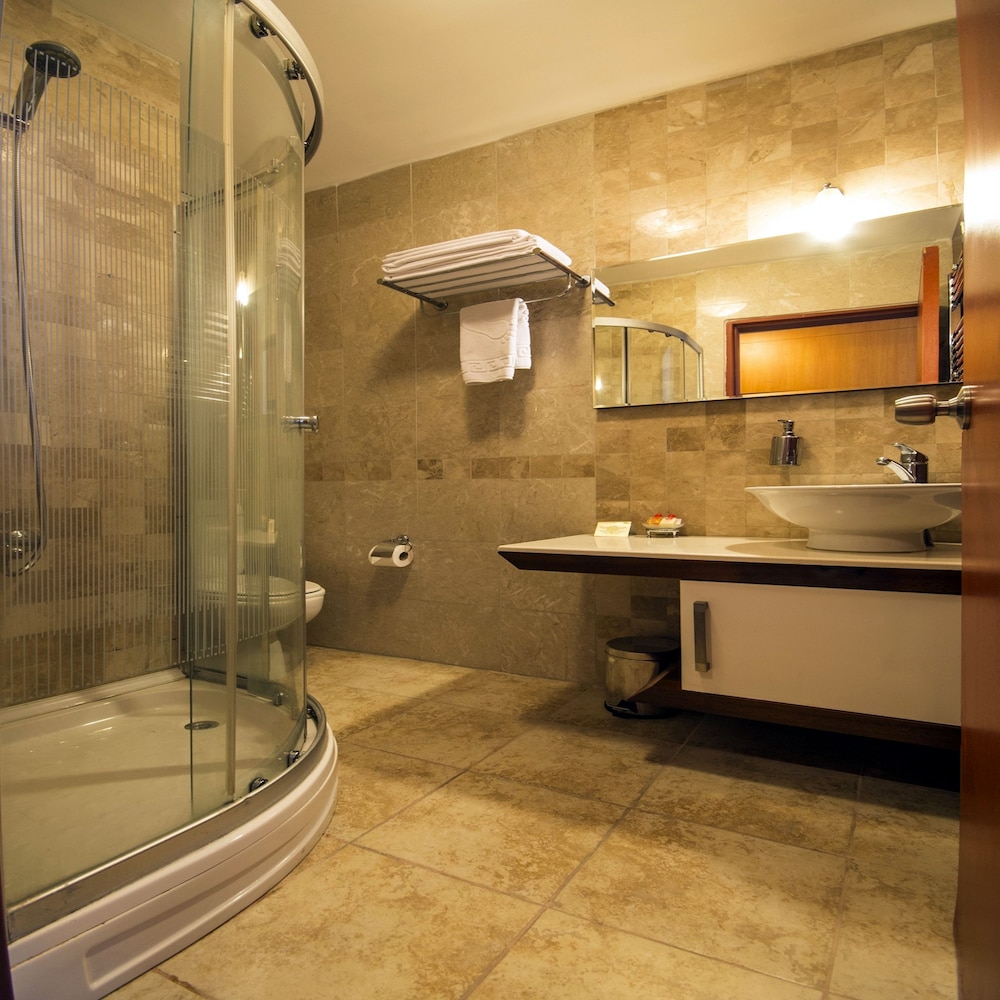 Canak Hotel 21/61