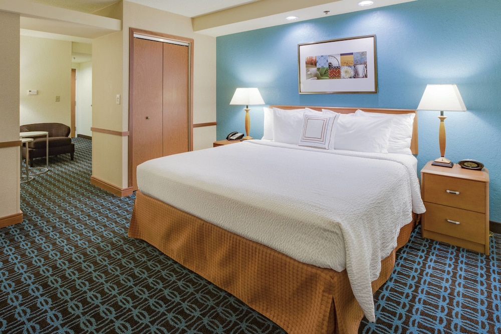 Fairfield Inn & Suites South Hill I-85 14/49