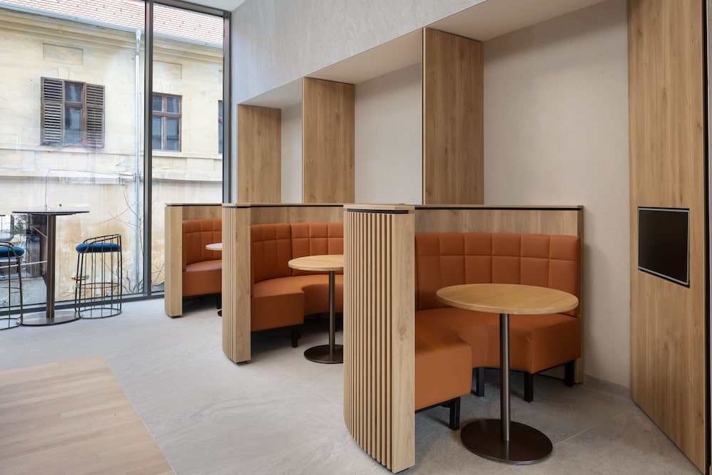 Courtyard By Marriott Cluj-Napoca Downtown 23/46