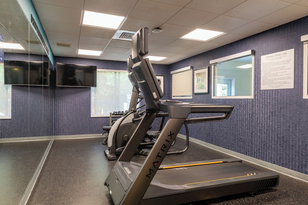 Fairfield Inn Suites Hooksett 27/50
