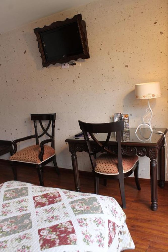 Hotel Boutique Villa Elisa 33/46