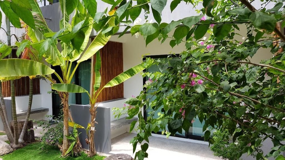 Sairee Sairee Guesthouse 34/37