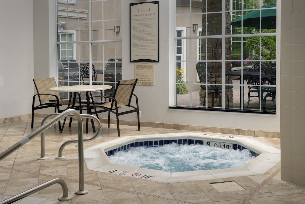 Staybridge Suites North Brunswick 33/41