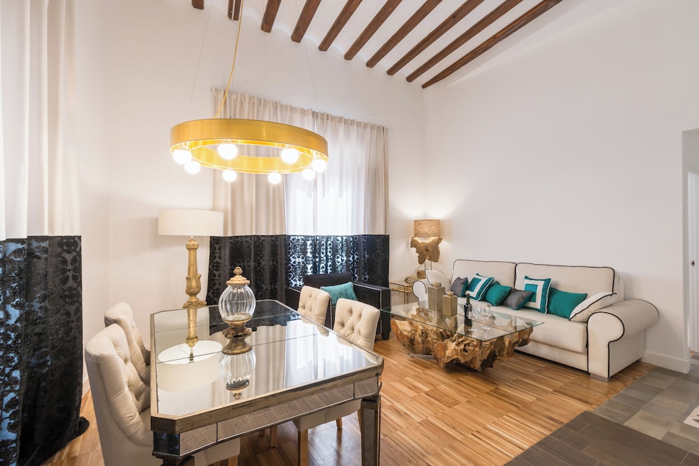Oro del Darro Suites 24/48