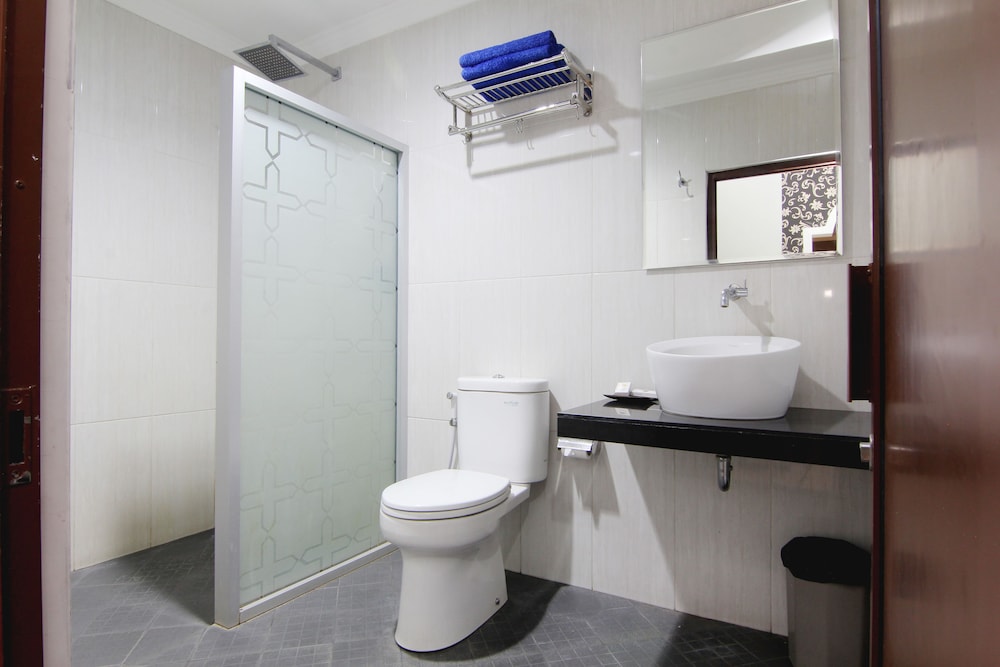 Lingga Hotel 34/37