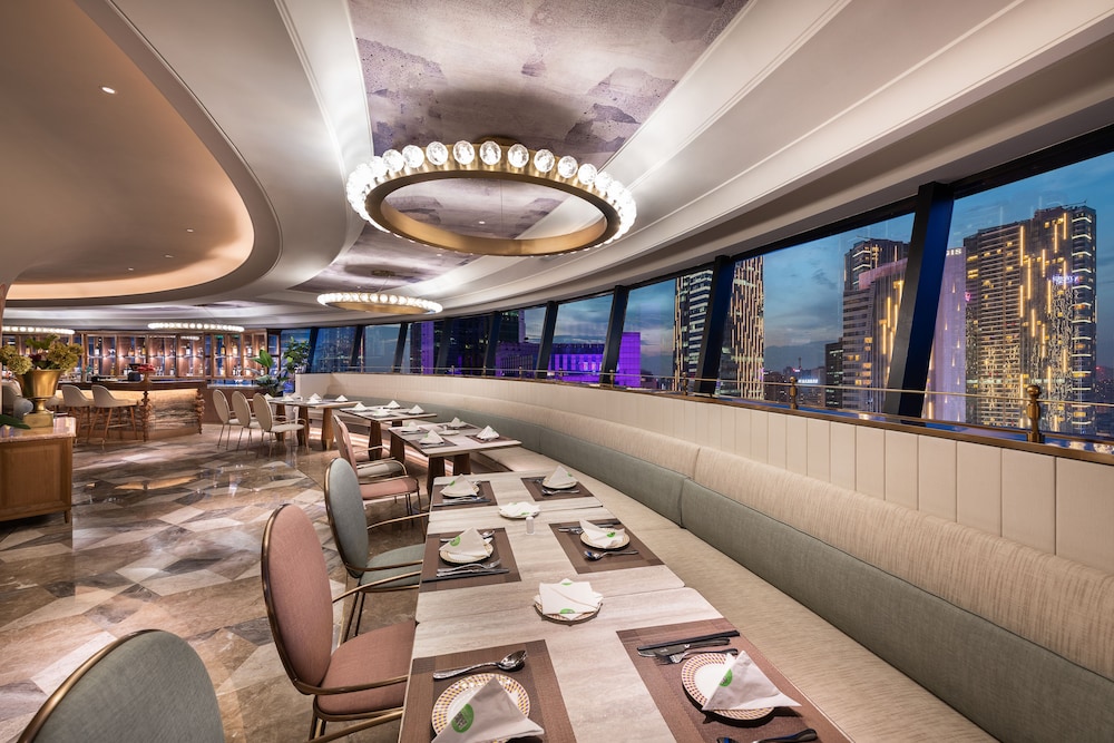 Mercure Chengdu Chunxi 45/65