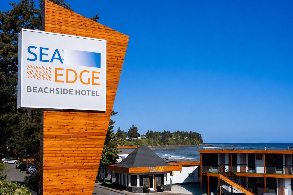 Sea Edge Beachside Hotel in PARKSVILLE - BIRTISH COLUMBIA