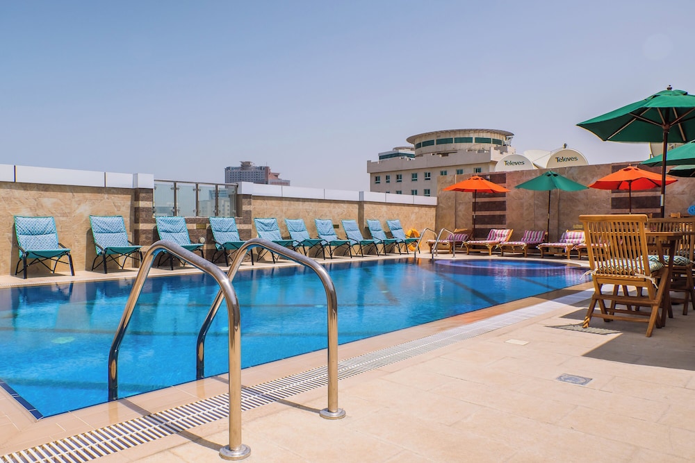 Crystal Plaza Al Majaz 54/58
