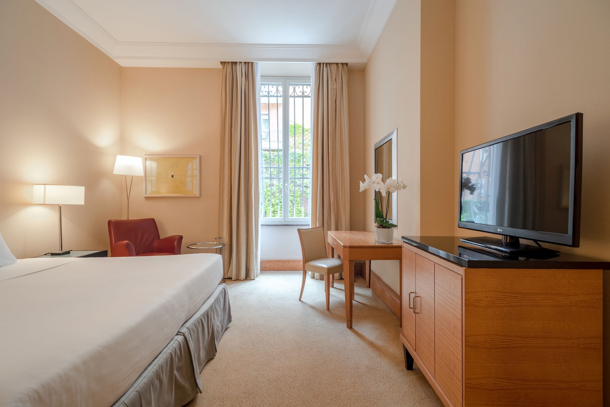 SUPERIOR, DOUBLE BED
