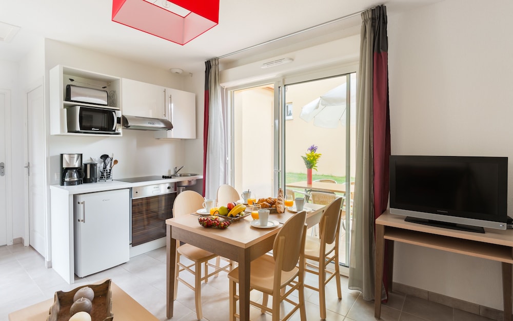 RESIDENCE LAGRANGE VACANCES LES BASTIDES DE LASCAUX 15/26