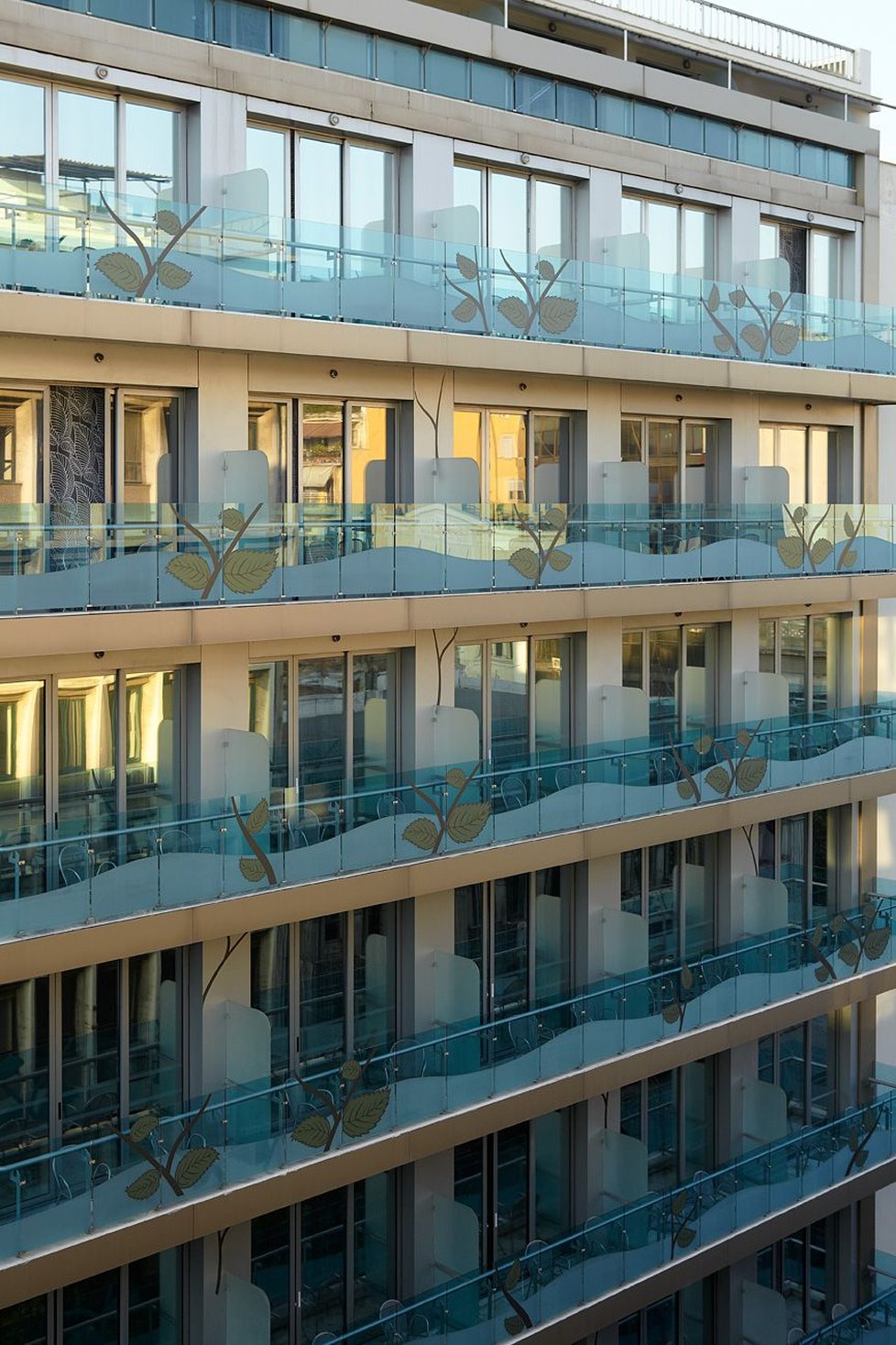 City Hotel 2/43